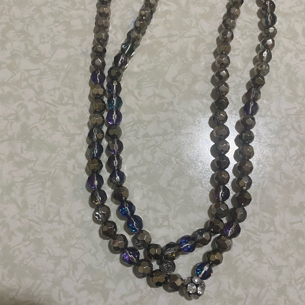 Glass beads necklace